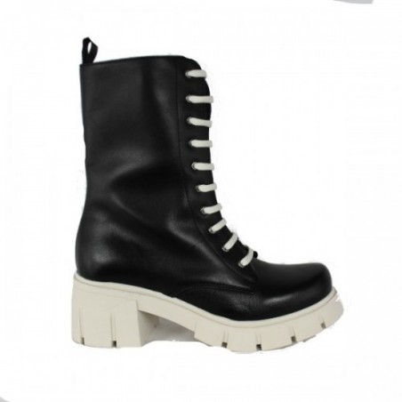 BOTA 9 OJETES CON PISO TRACK COLORES DE TRUE HEART