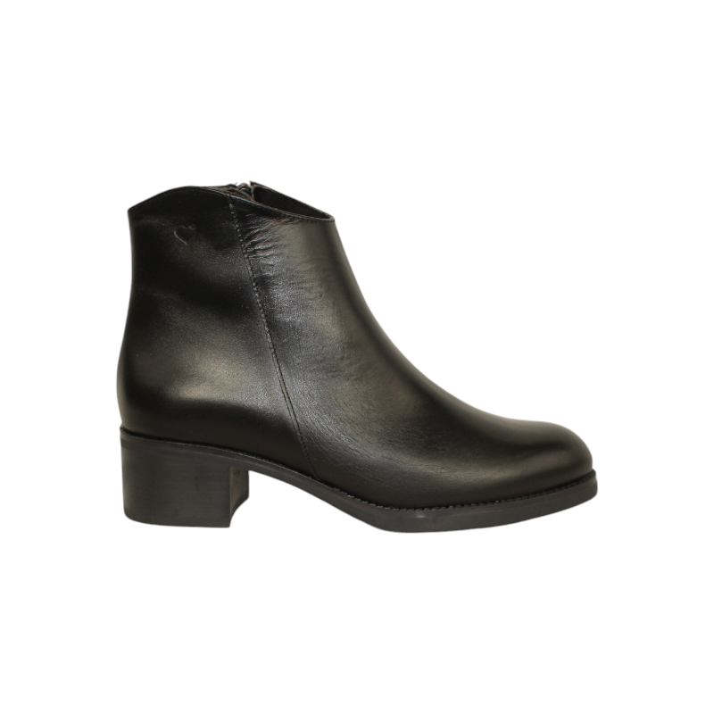 Desiree Krim 1 Negro