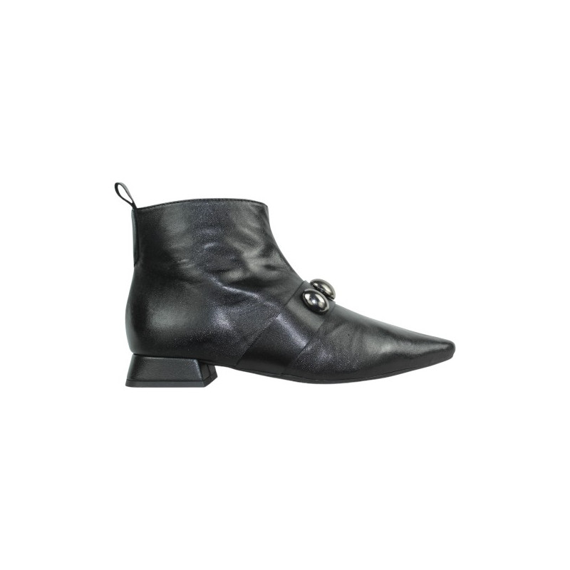 botin tacon 3cm con piso cerco y adornos banda con remaches