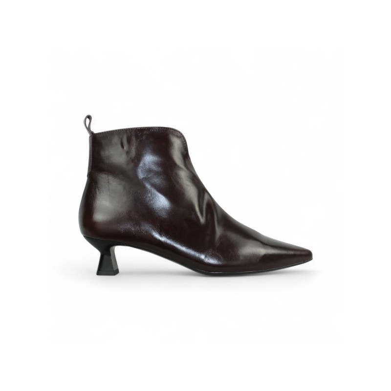 botin tacon fino 5 cm con piso goma flexible modelo tag