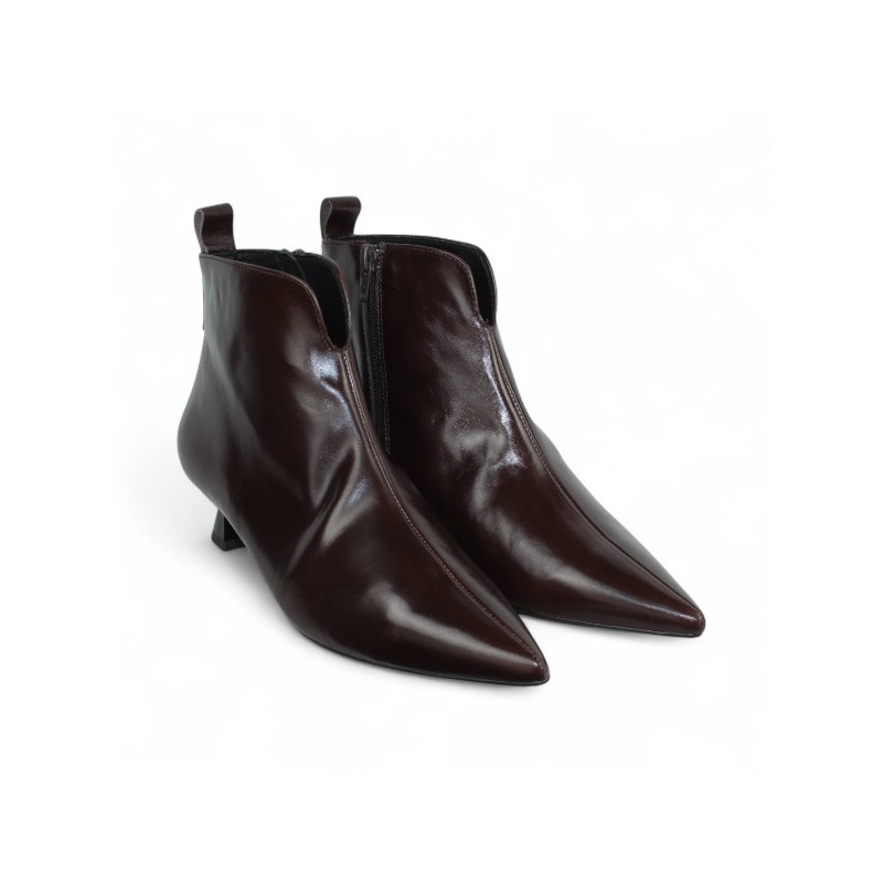 botin tacon fino 5 cm con piso goma flexible modelo tag