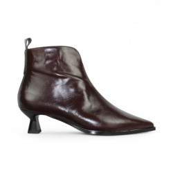 botin tacon fino de 5cm y piso cerco