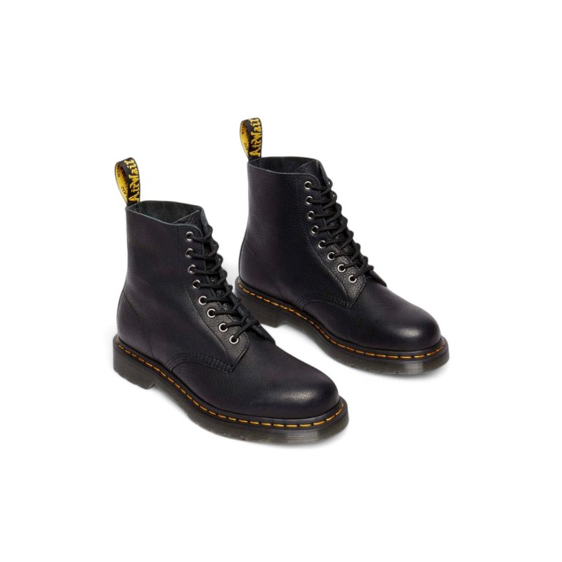 bota 1460 black ambassador
