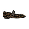 zapato con pulsera y ojetes piel print leo