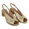sandalia tacon 4 cm con piel laminada y troquelada