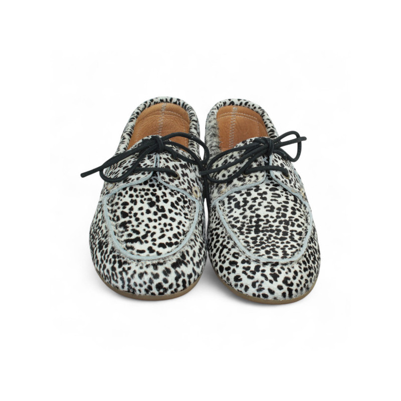 mocasin tipo nautico piel simil poni print vaca modelo driza