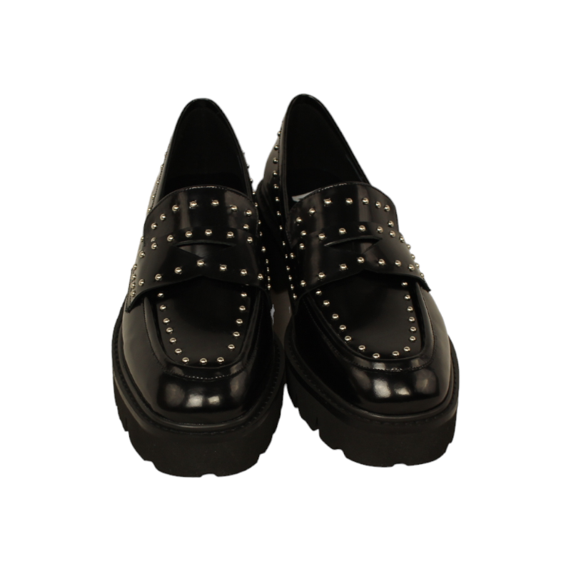 mocasin con piso extraligth con aplicaciones metal