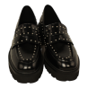 mocasin con piso extraligth con aplicaciones metal