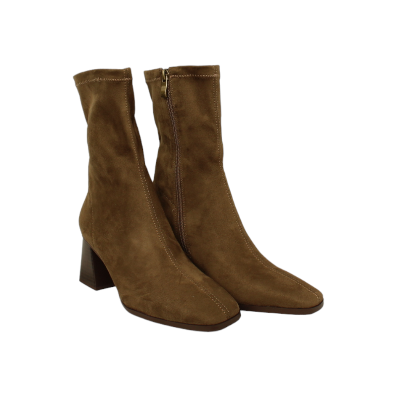 botin con punta cuadrada tacon 5 cm en licra