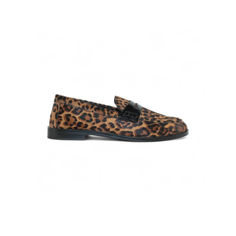 mocasin piel print leo