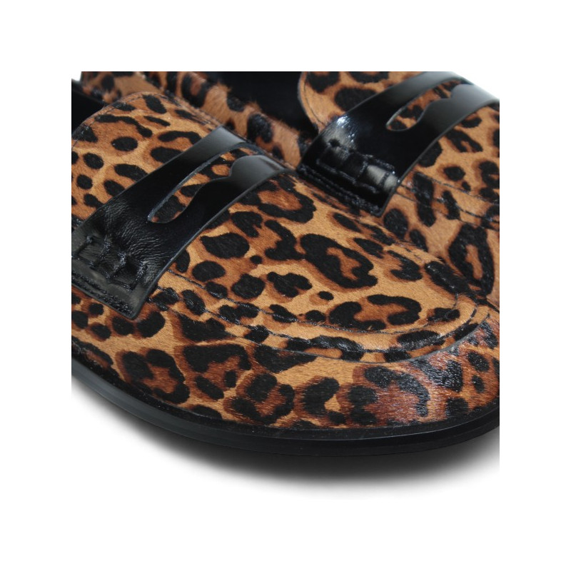 mocasin piel print leo