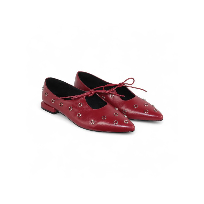 zapato con cordon tacon 3 con adornos metal y piso goma flexible