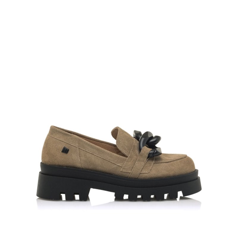 mocasin piso track con adorno eslabon modelo kelly fabricado en españa