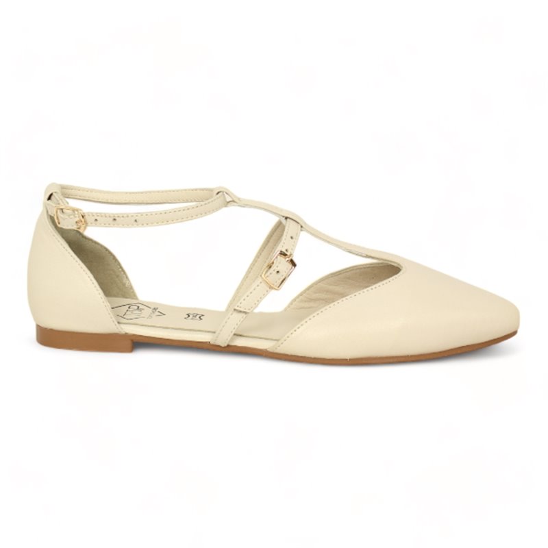 bailarina con pulsera abierta lateral