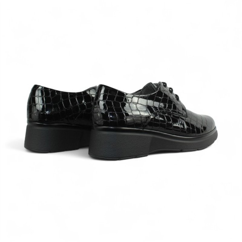 zapato piso cuña con cordon piel efecto coco brillo