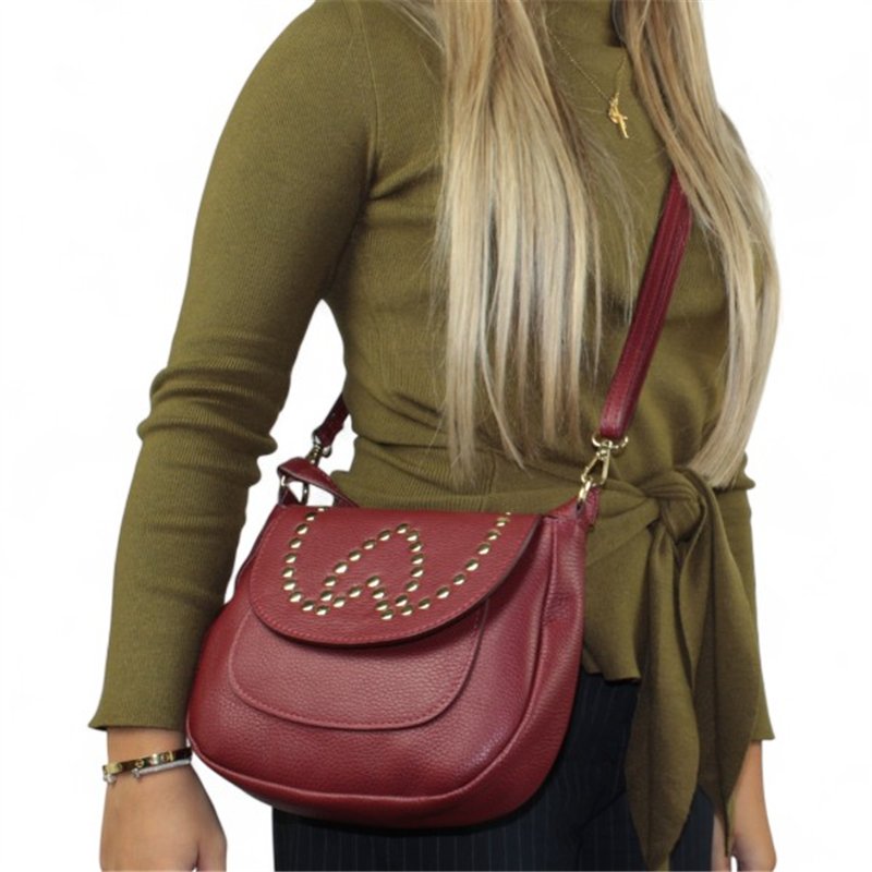 Bandolera piel con tachuelas