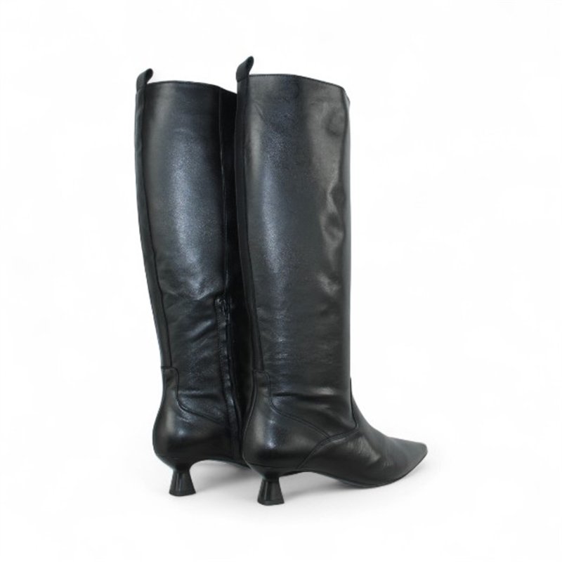 bota con tacon fino 5 cm modelo botak