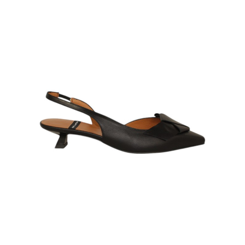 zapato abierto lateral con lazo